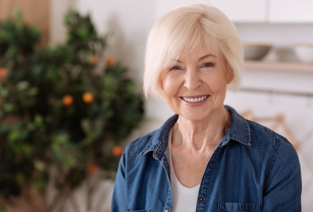 An older woman with a beautiful smile